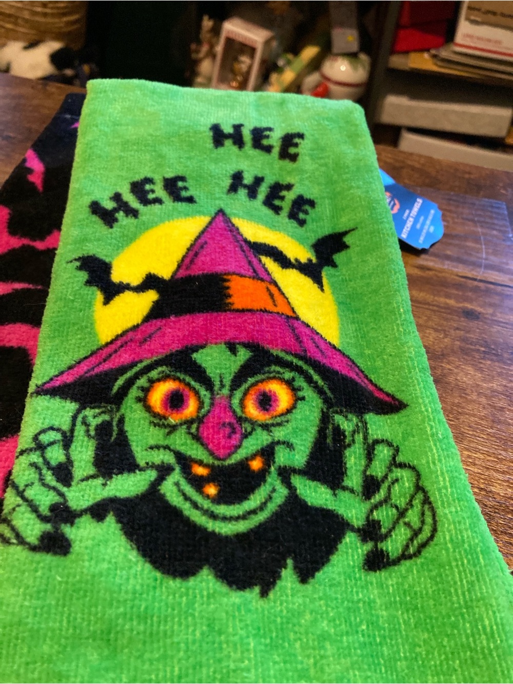 Hyde & Eek 2 pack Halloween hand towels - Picture 2 of 6
